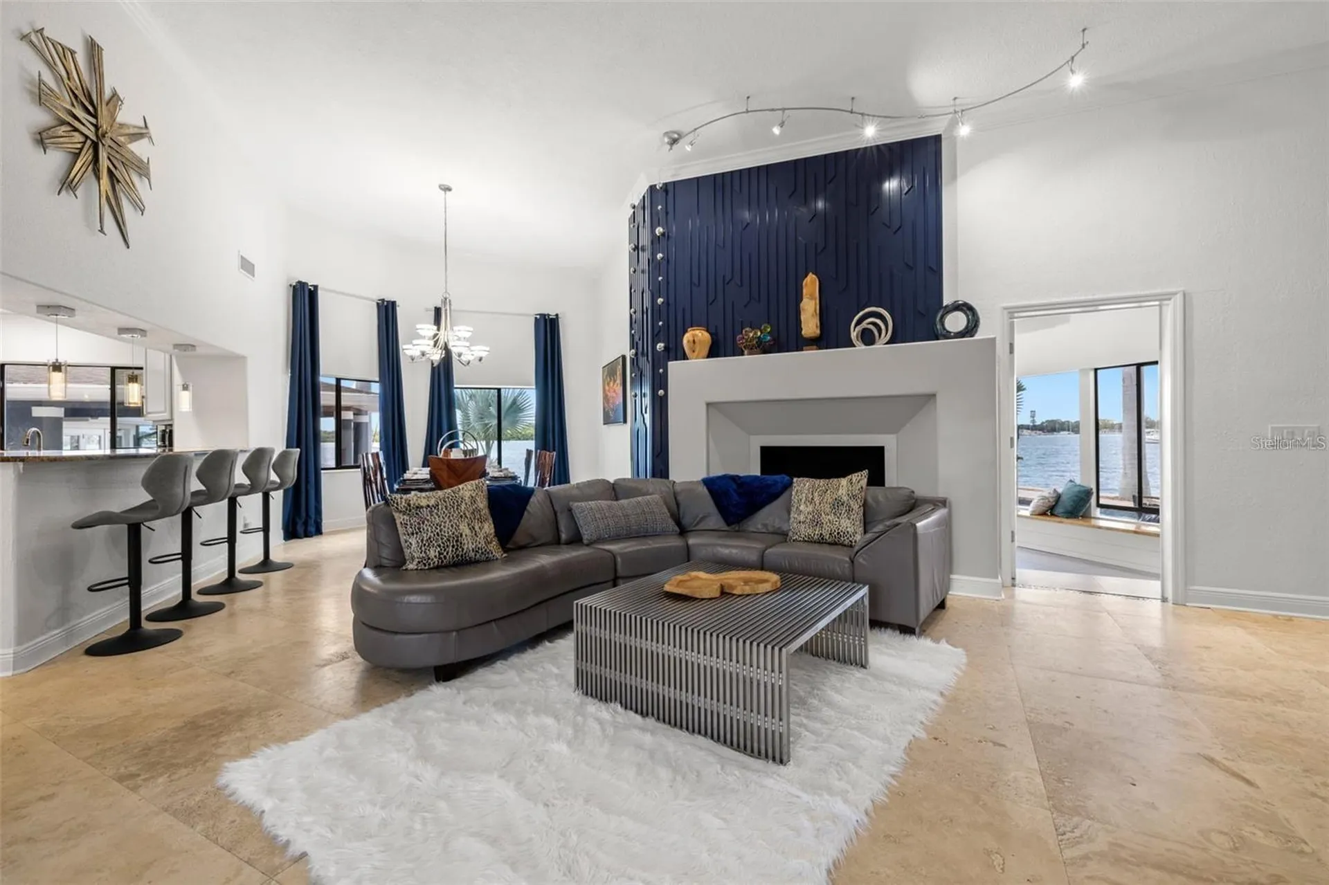 2785 Bayside Drive S St Petersburg FL 33705