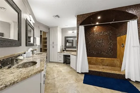 2785 Bayside Drive S St Petersburg FL 33705