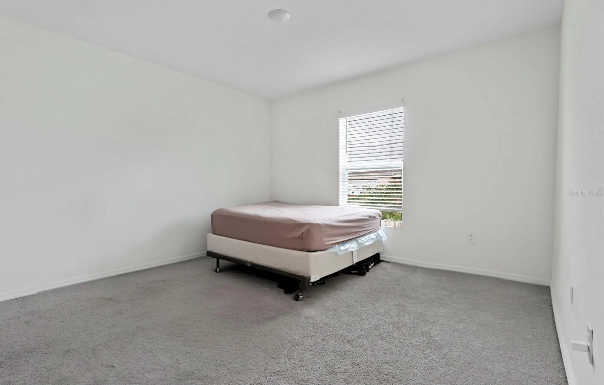 27 Magnolia Blossom Lane Kissimmee FL 34759