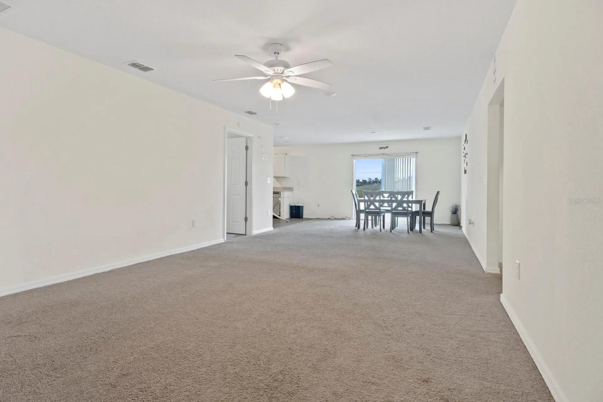 27 Magnolia Blossom Lane Kissimmee FL 34759