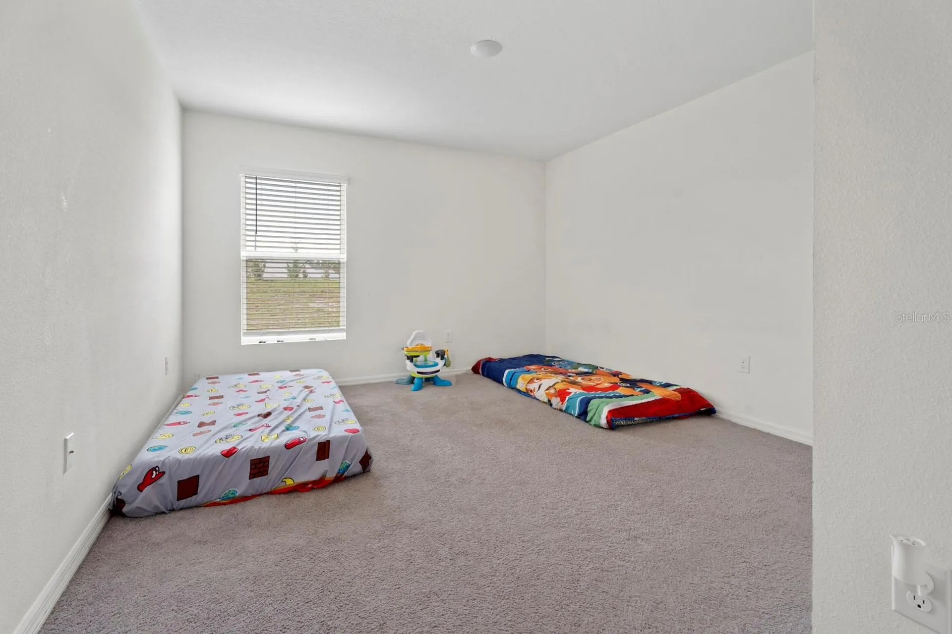 27 Magnolia Blossom Lane Kissimmee FL 34759