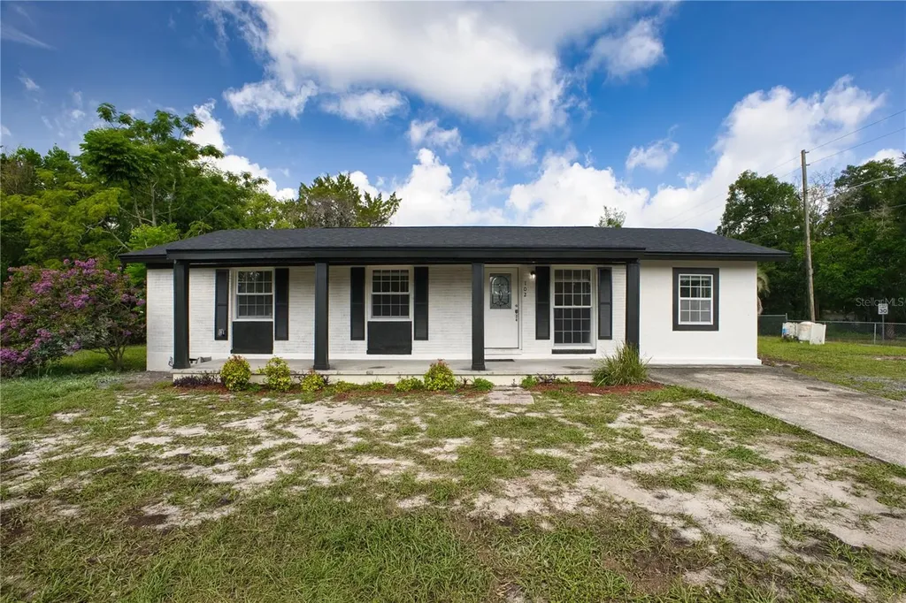 102 Amigos Road Debary FL 32713