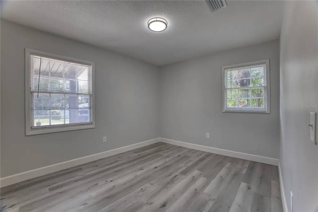 102 Amigos Road Debary FL 32713