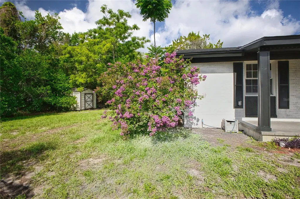 102 Amigos Road Debary FL 32713