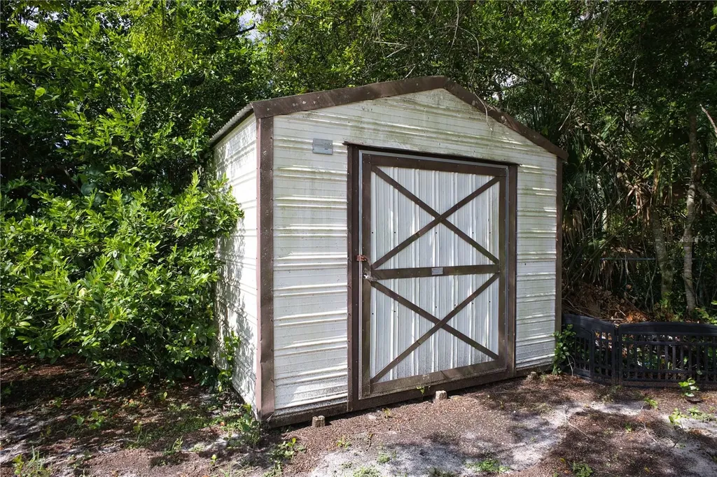 102 Amigos Road Debary FL 32713