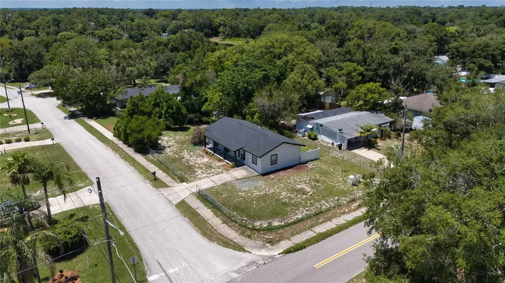 102 Amigos Road Debary FL 32713