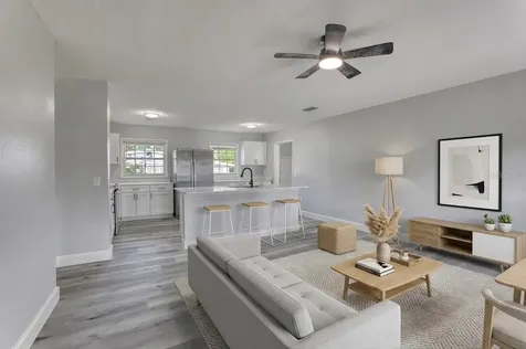 102 Amigos Road Debary FL 32713