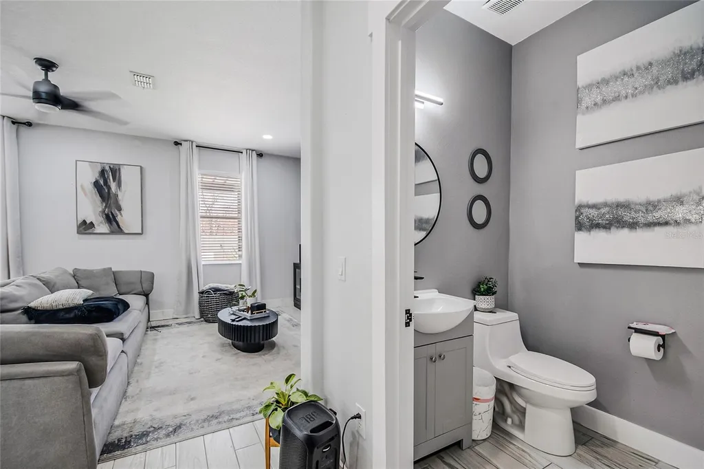 10109 Stratford Pointe Avenue Orlando FL 32832