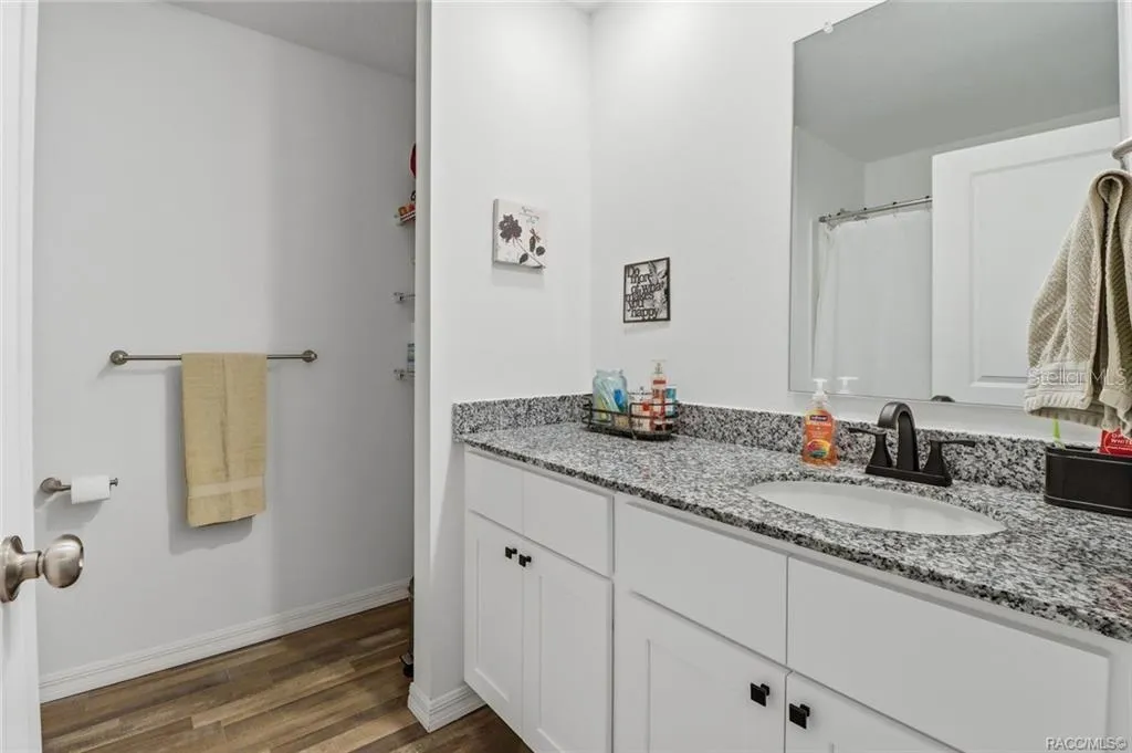 8827 N Vienna Drive Dunnellon FL 34433