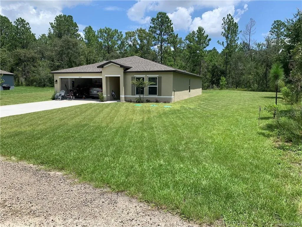 8827 N Vienna Drive Dunnellon FL 34433