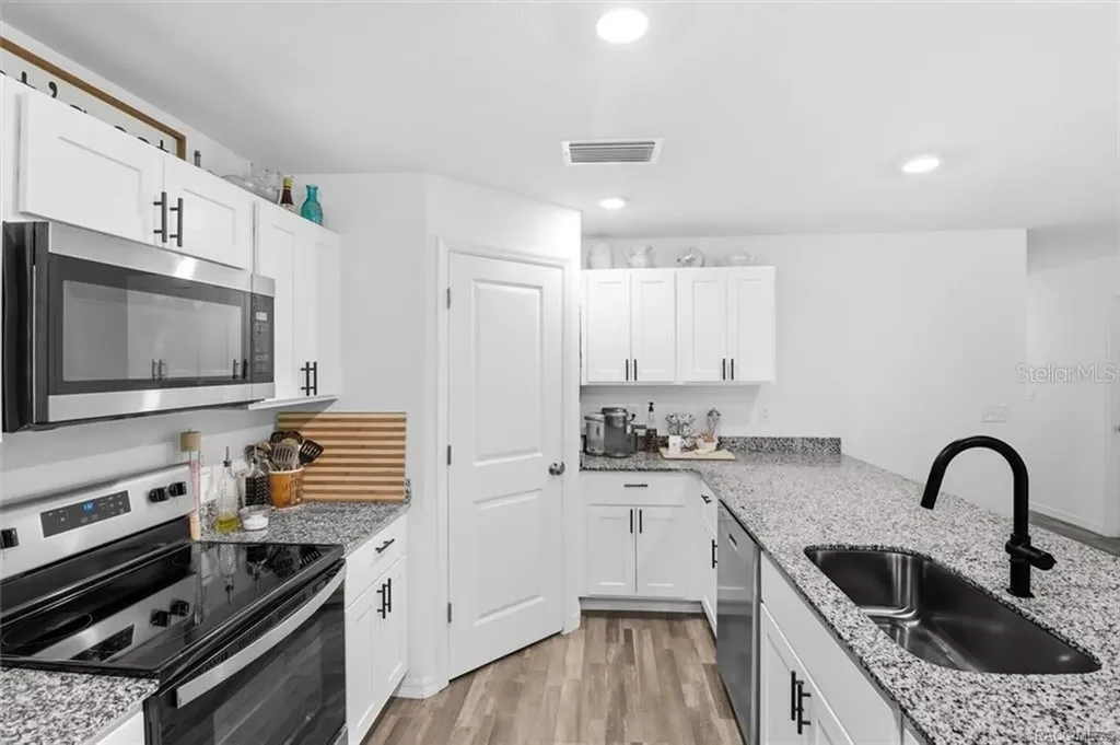 8827 N Vienna Drive Dunnellon FL 34433