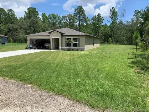 8827 N Vienna Drive Dunnellon FL 34433