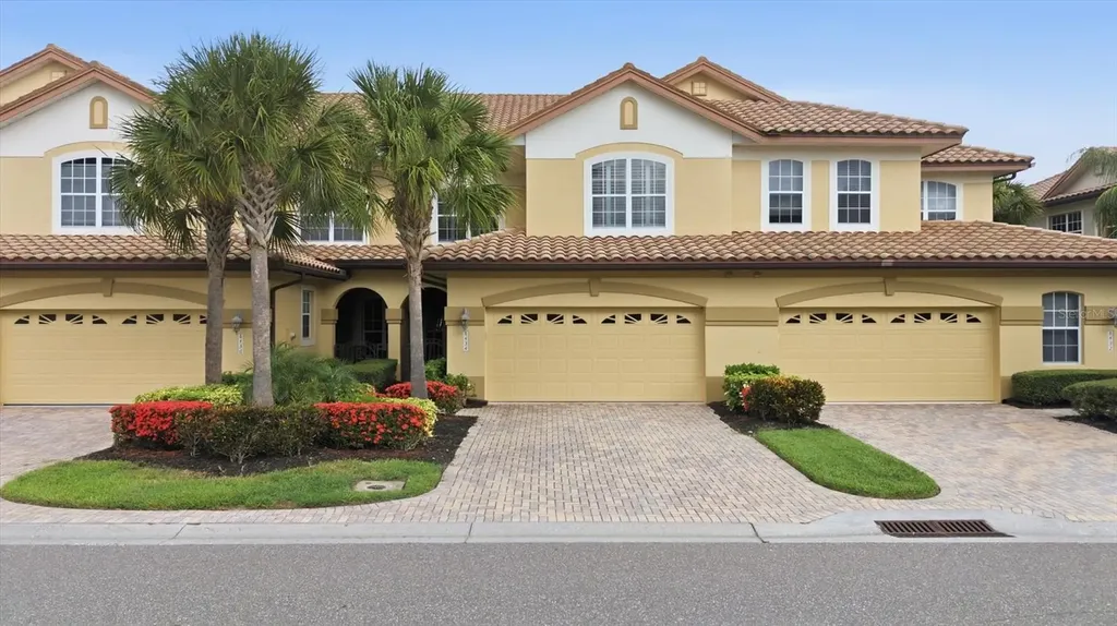 8434 Miramar Way Lakewood Ranch FL 34202