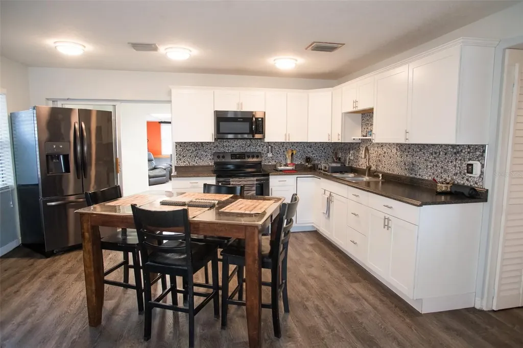 4240 69th Avenue N Pinellas Park FL 33781