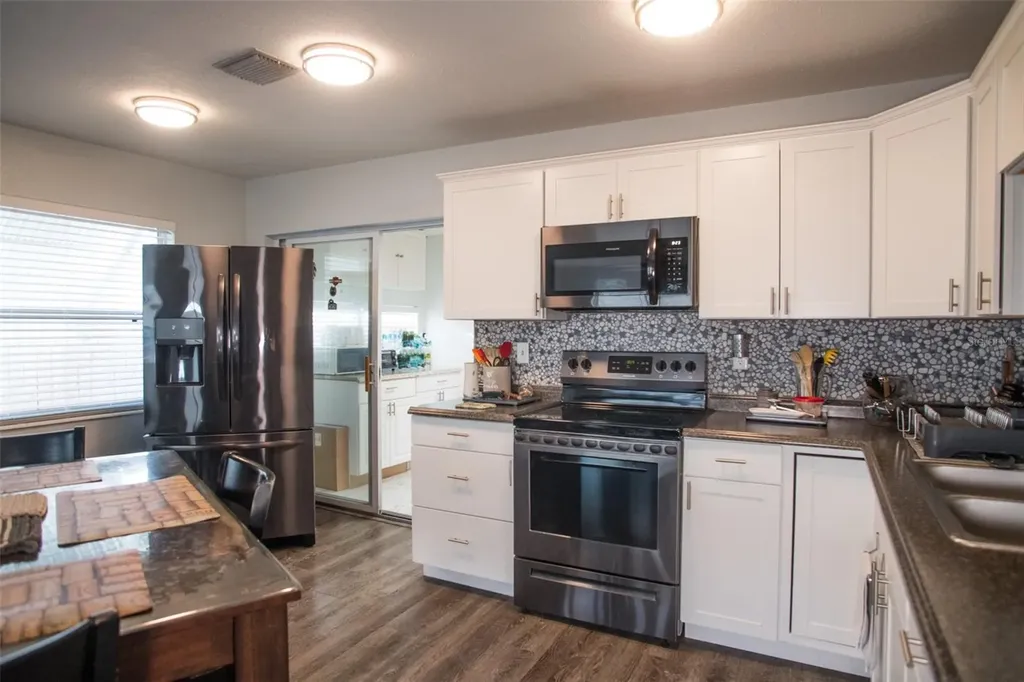 4240 69th Avenue N Pinellas Park FL 33781