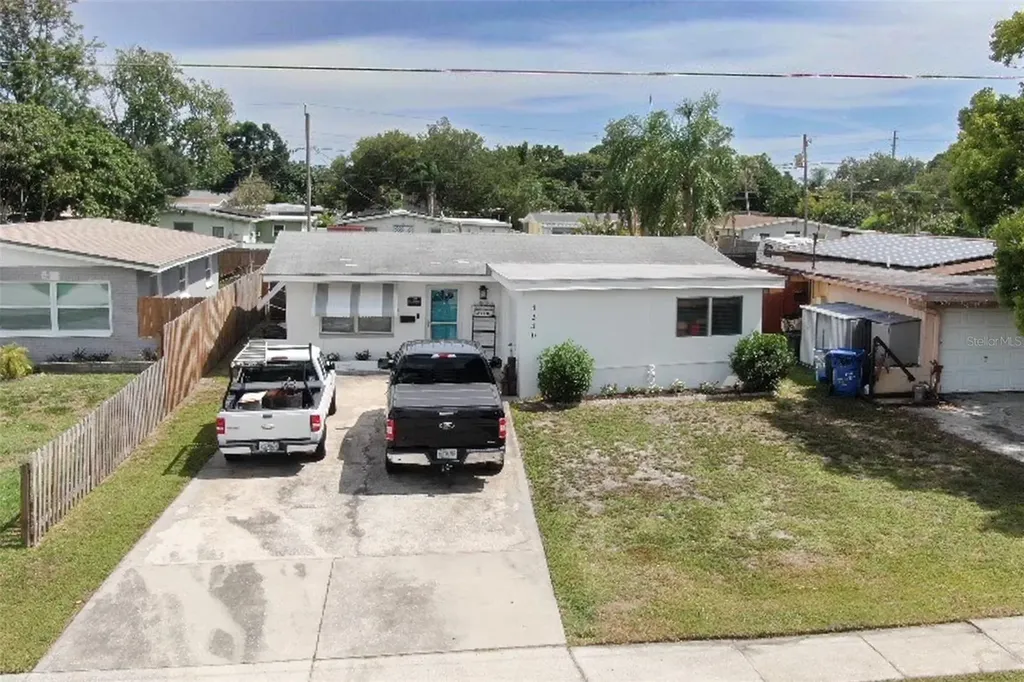 4240 69th Avenue N Pinellas Park FL 33781