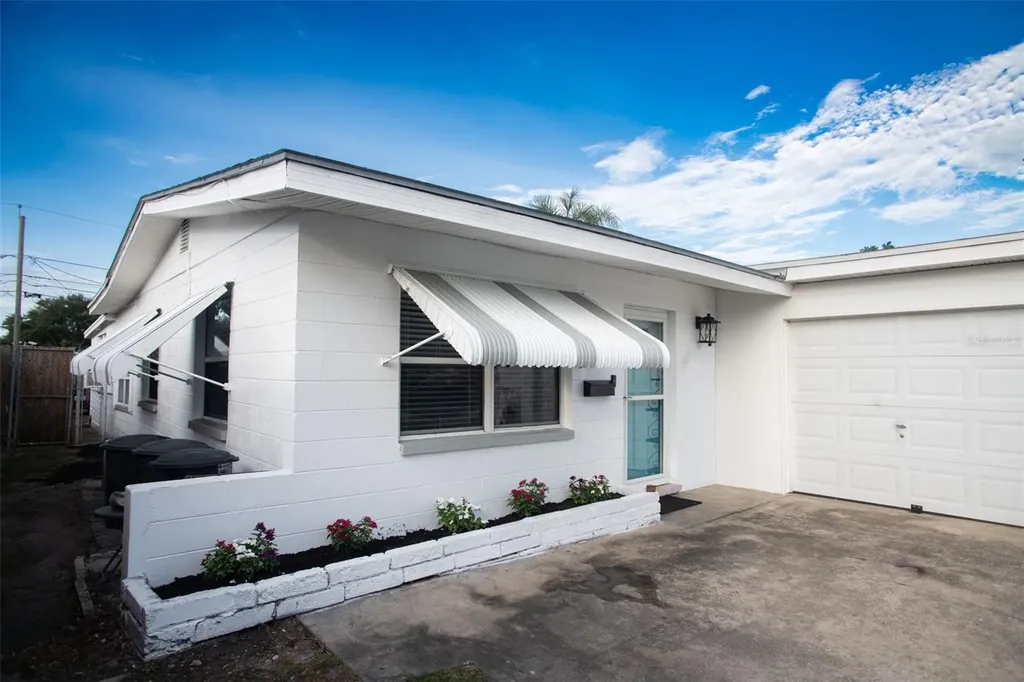 4240 69th Avenue N Pinellas Park FL 33781
