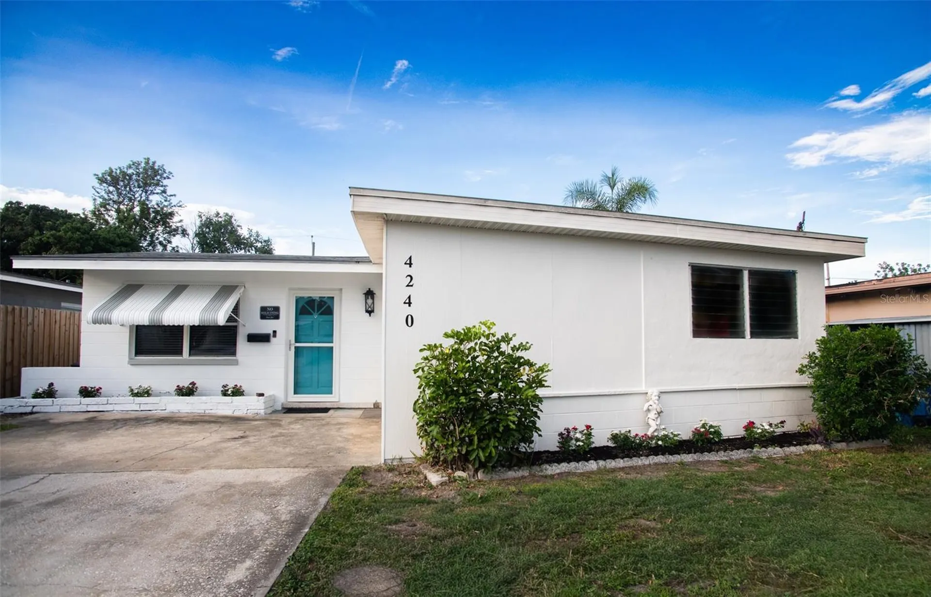 4240 69th Avenue N Pinellas Park FL 33781