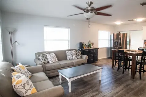 4240 69th Avenue N Pinellas Park FL 33781