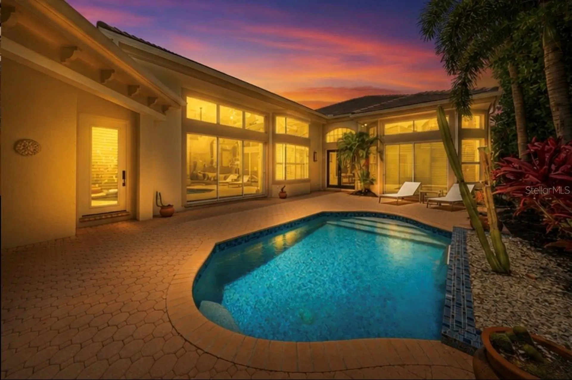 3526 Fair Oaks Lane Longboat Key FL 34228