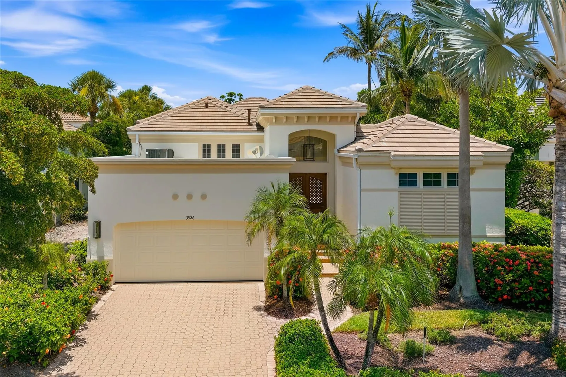 3526 Fair Oaks Lane Longboat Key FL 34228