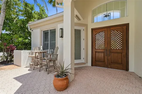 3526 Fair Oaks Lane Longboat Key FL 34228