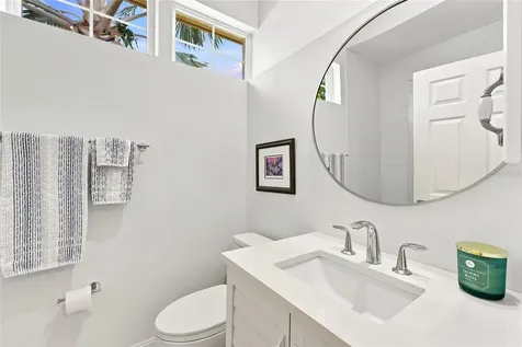 3526 Fair Oaks Lane Longboat Key FL 34228