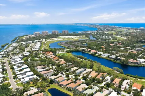 3526 Fair Oaks Lane Longboat Key FL 34228