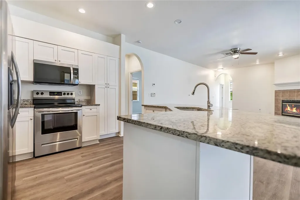 9303 Heritage Oak Court Tampa FL 33647