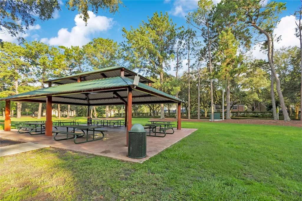 9303 Heritage Oak Court Tampa FL 33647