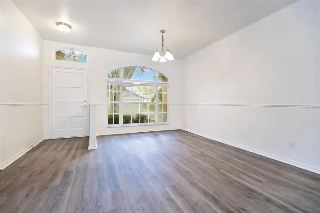 9303 Heritage Oak Court Tampa FL 33647