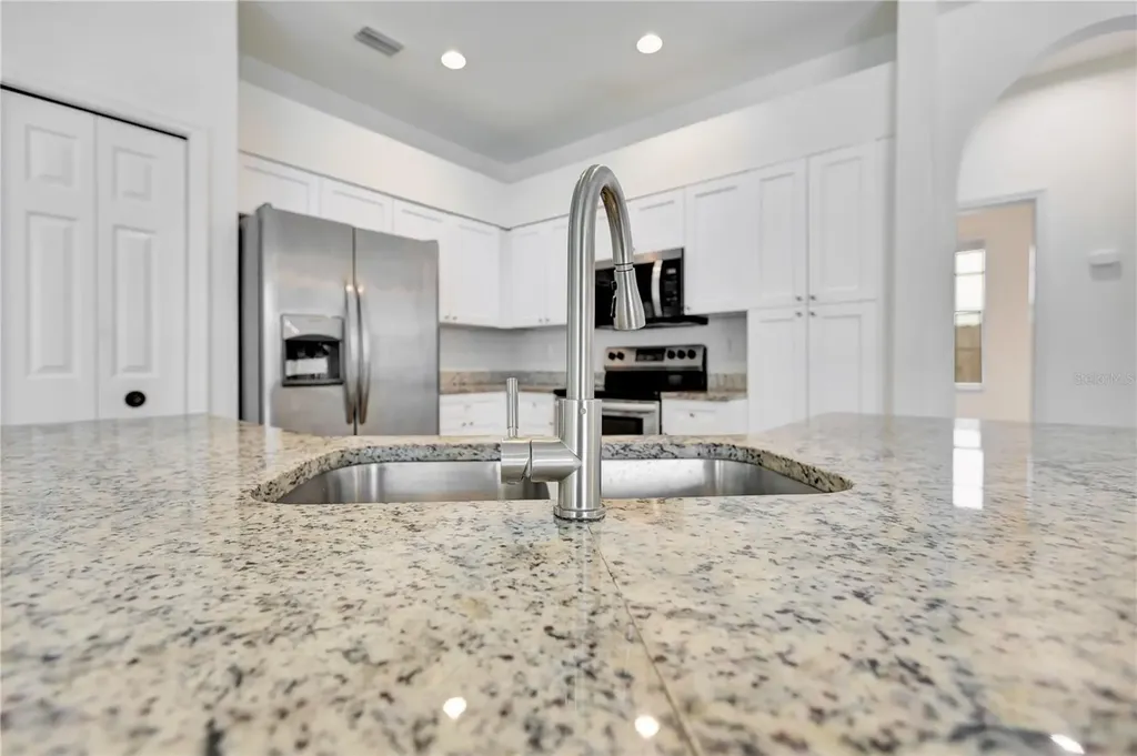 9303 Heritage Oak Court Tampa FL 33647