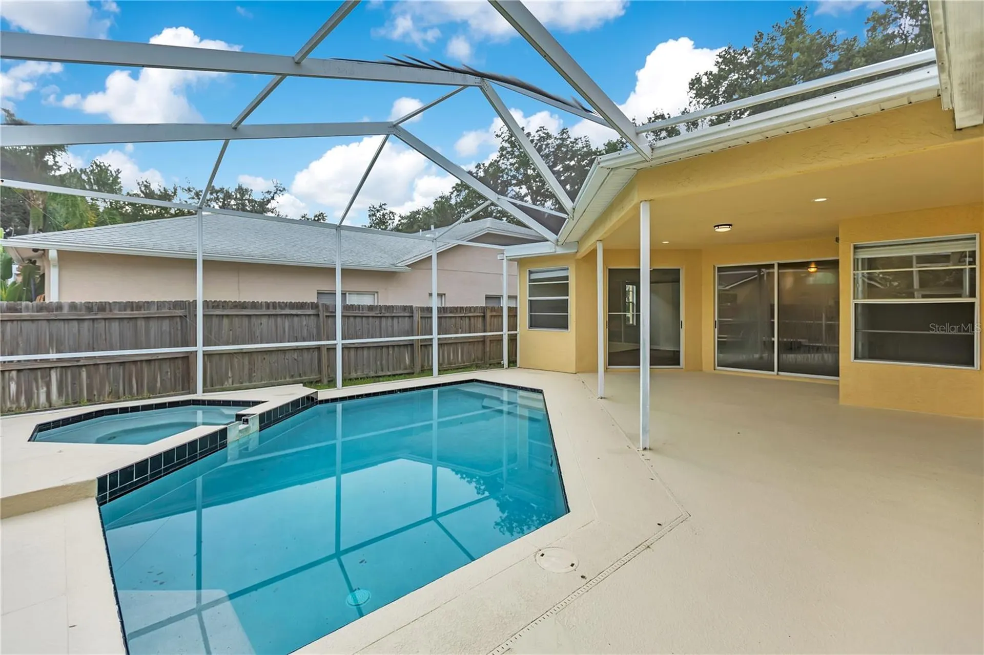 9303 Heritage Oak Court Tampa FL 33647
