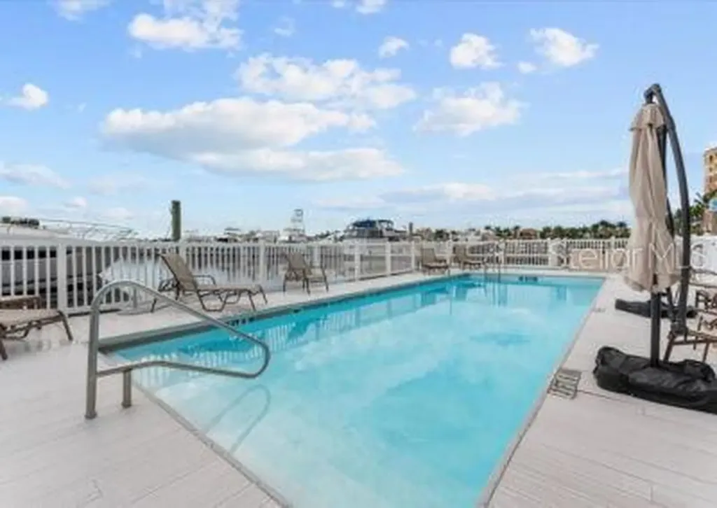 102 Riviera Dunes Way Palmetto FL 34221