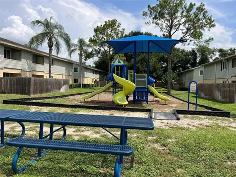 528 Golden Raintree Place Brandon FL 33510