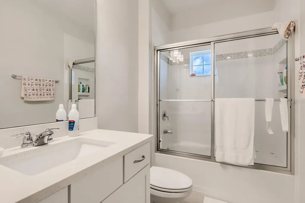 8192 Ludington Circle Orlando FL 32836