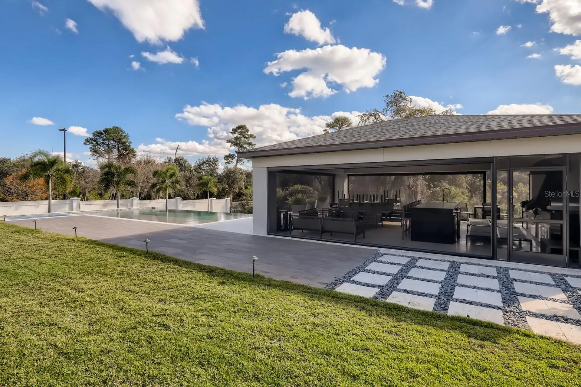 8192 Ludington Circle Orlando FL 32836