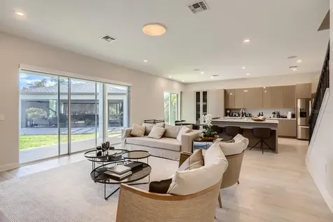 8192 Ludington Circle Orlando FL 32836