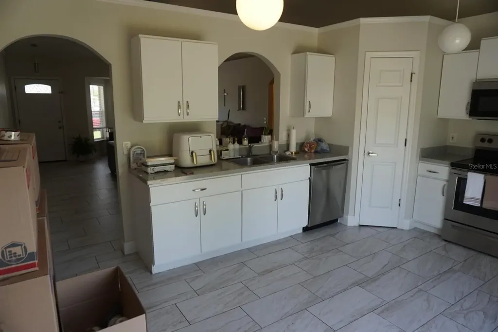 2960 Belkton Deltona FL 32738