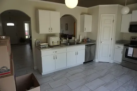 2960 Belkton Deltona FL 32738