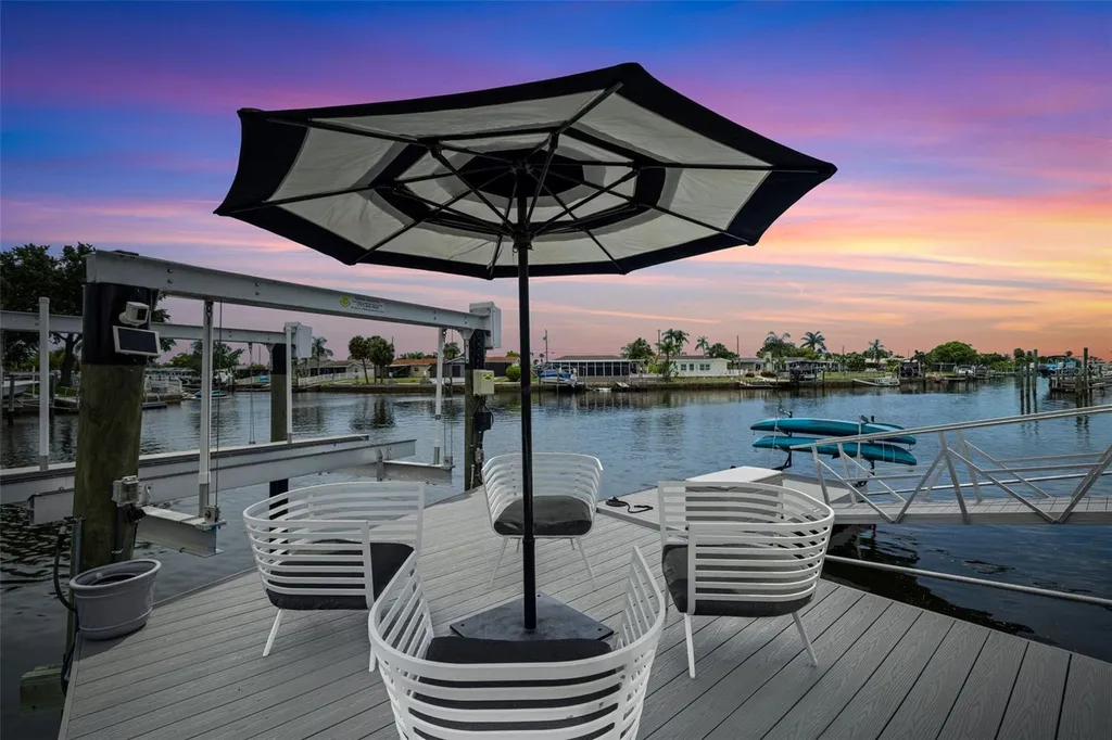 4320 Floramar Terrace New Port Richey FL 34652