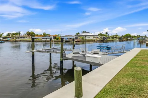 4320 Floramar Terrace New Port Richey FL 34652