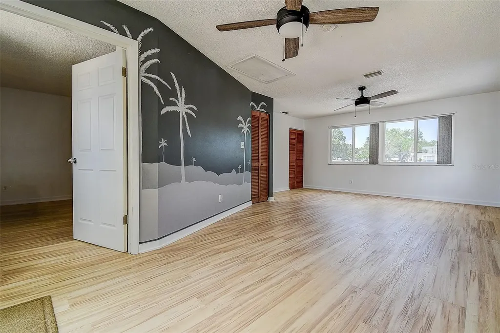 1509 Canterbury Road N St Petersburg FL 33710