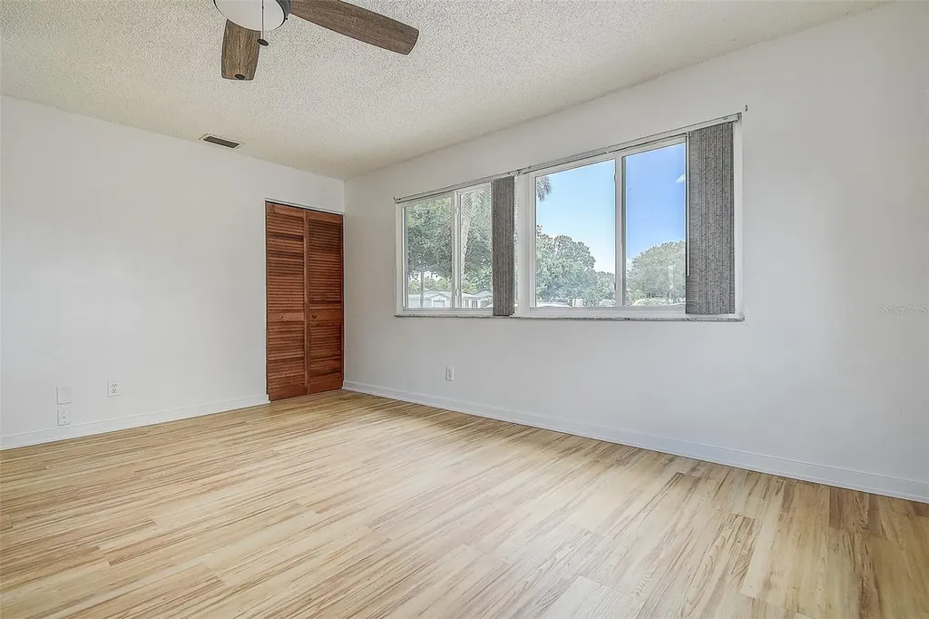 1509 Canterbury Road N St Petersburg FL 33710