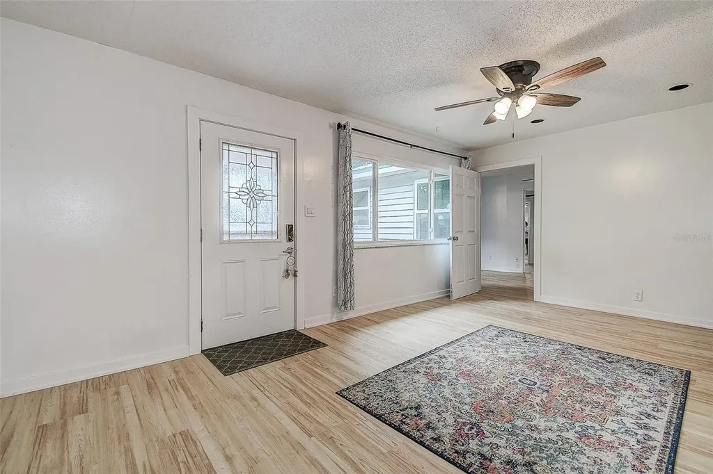 1509 Canterbury Road N St Petersburg FL 33710