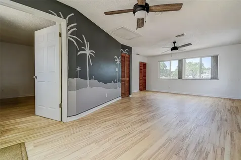 1509 Canterbury Road N St Petersburg FL 33710