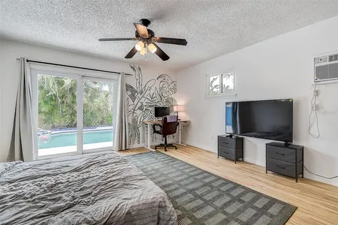 1509 Canterbury Road N St Petersburg FL 33710