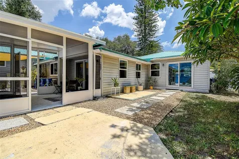 1509 Canterbury Road N St Petersburg FL 33710