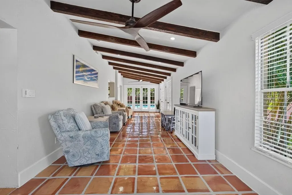 7810 Senrab Drive Bradenton FL 34209