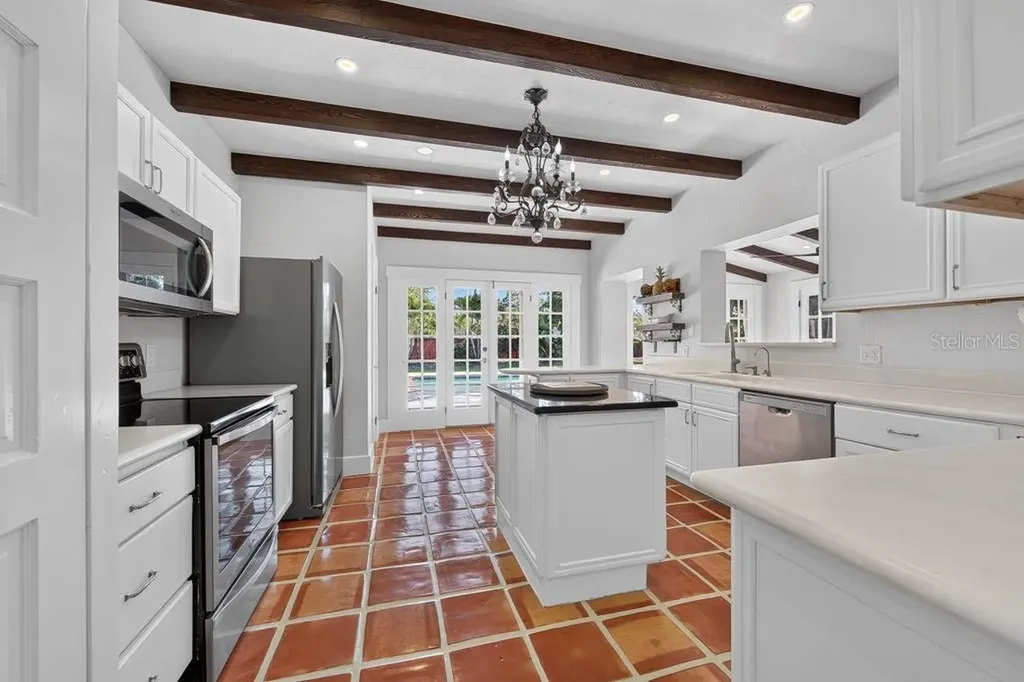 7810 Senrab Drive Bradenton FL 34209